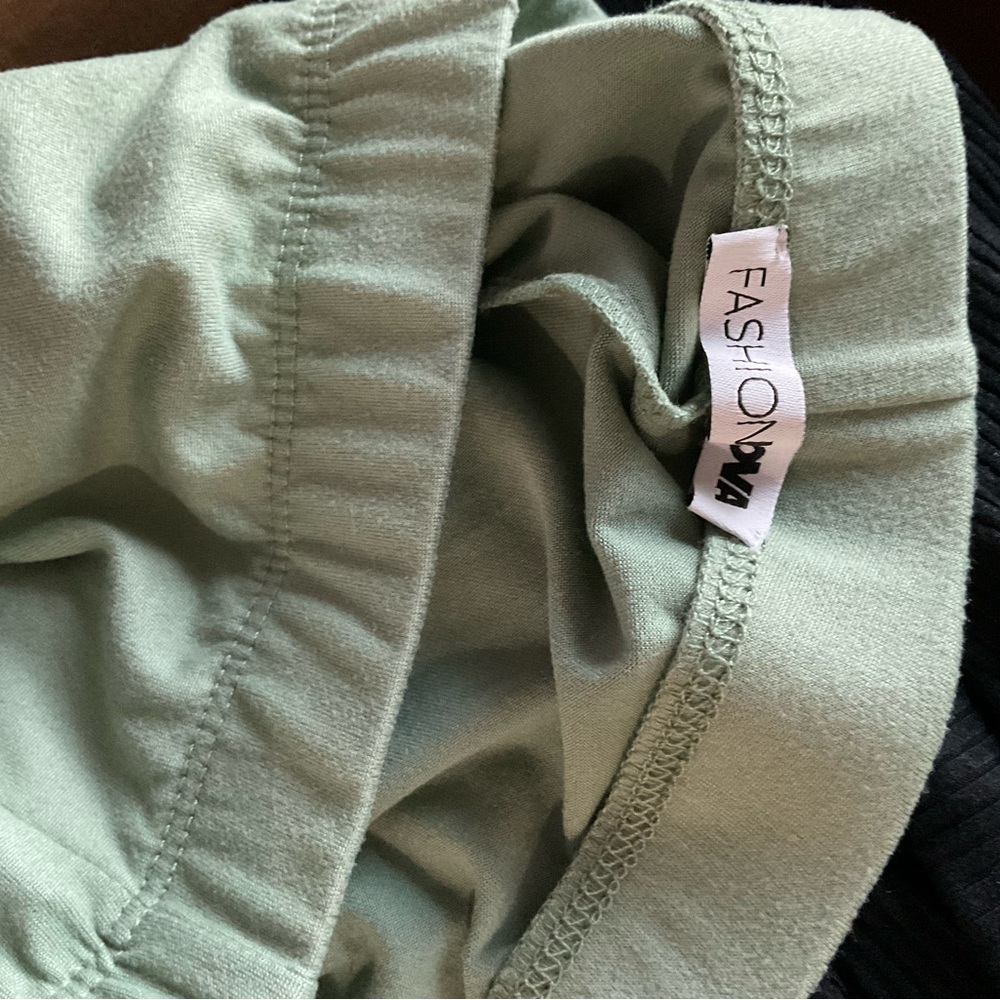 Pants - Picture 3 of 4